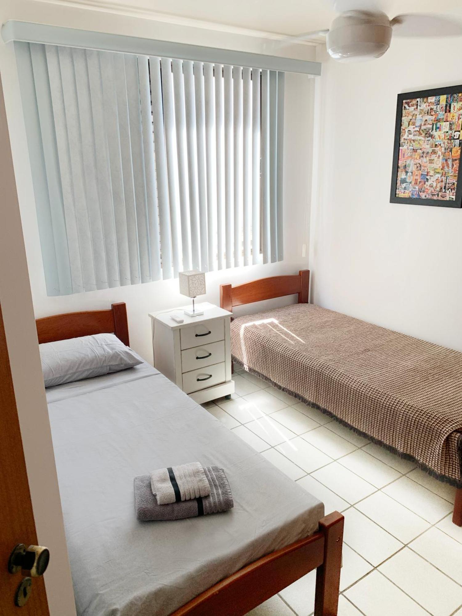 Apartamento De Dois Quartos Para 6 Pessoas Em Canasvieiras A Uma Quadra Da Praia Em Area Nobre Apartamento Florianopolis