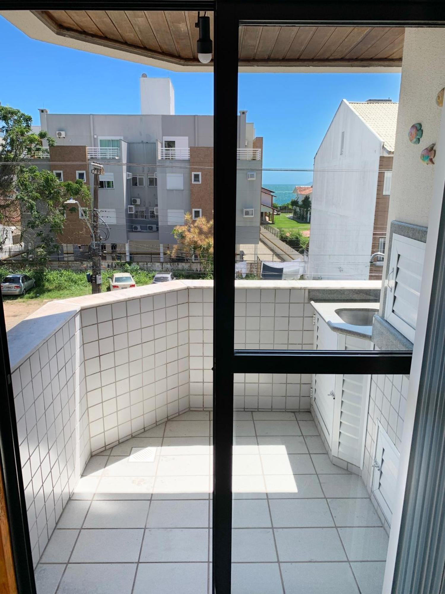Apartamento De Dois Quartos Para 6 Pessoas Em Canasvieiras A Uma Quadra Da Praia Em Area Nobre * Florianopolis