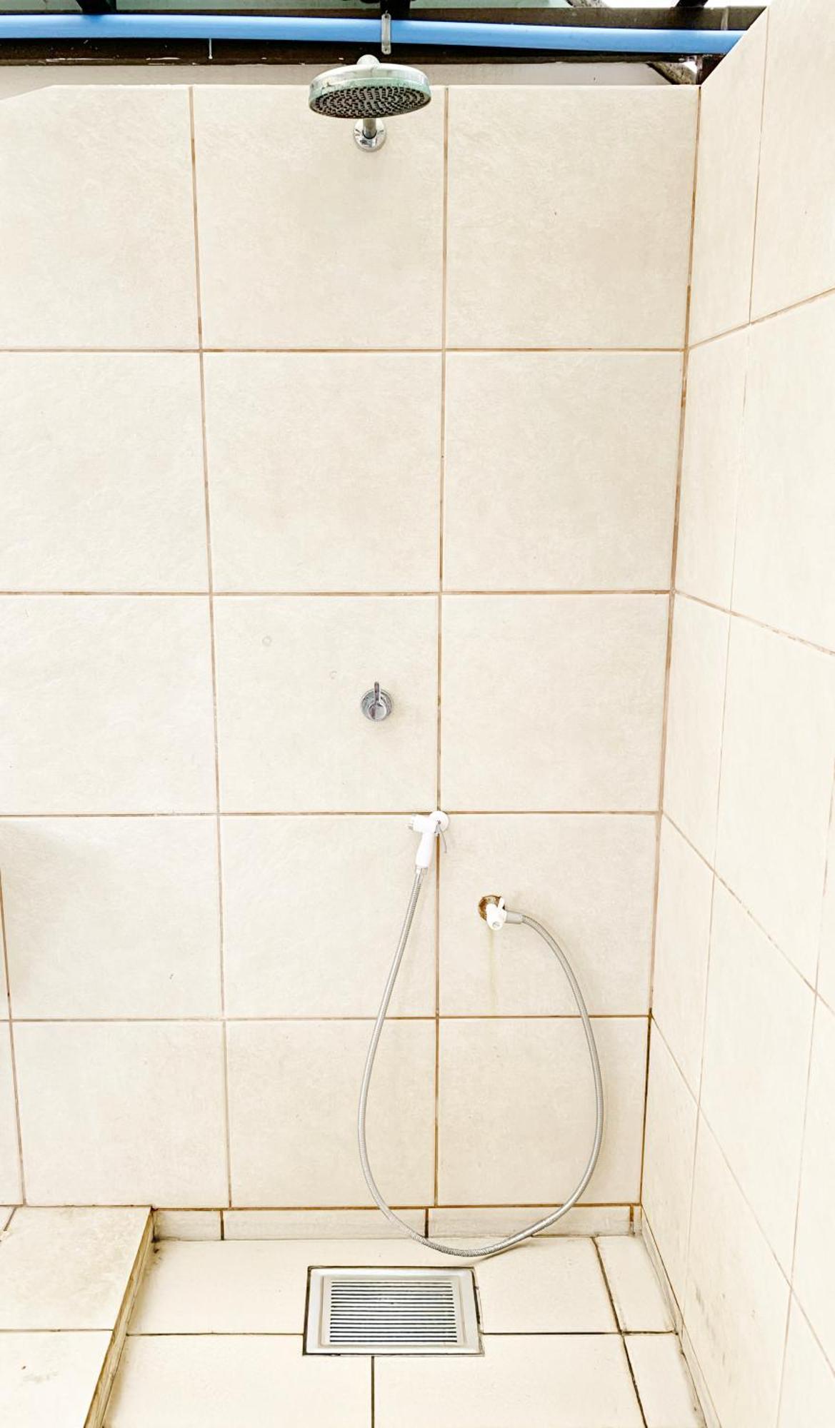 Apartamento De Dois Quartos Para 6 Pessoas Em Canasvieiras A Uma Quadra Da Praia Em Area Nobre * Florianopolis